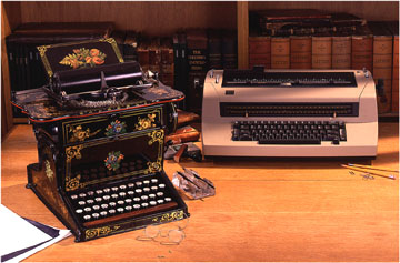 Spencer Jones' Sholes & Glidden and IBM Selectric III photograph from original article